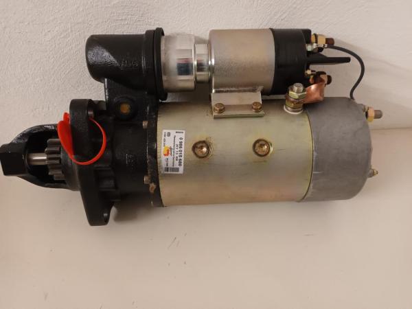 Starter/Anlasser Original Bosch 0986015680 Caterpilar 24V 7,5 KW NEU !